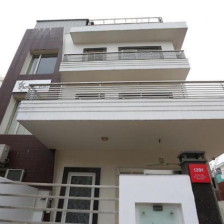 Capital O 1391 Hotel Pushpa Vilas Ghaziabad Exterior foto